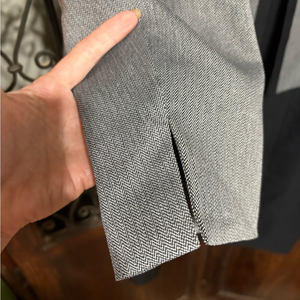 Black Label Women's Gray and Black Jacket - Picture 4 of 4